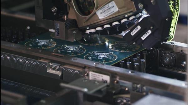 高通李儼 制造業(yè)專(zhuān)家在網(wǎng)絡(luò)設(shè)備制造中扮演5G+工業(yè)互聯(lián)網(wǎng)的關(guān)鍵角色