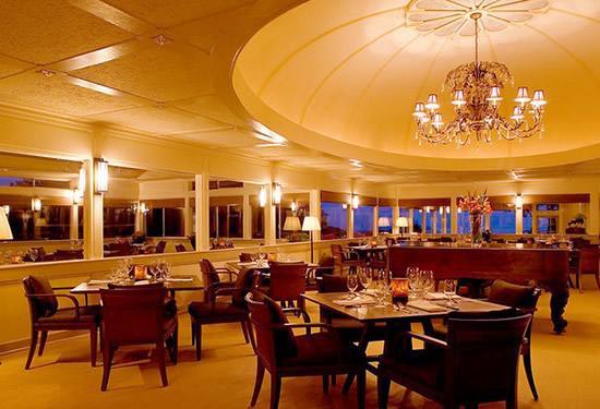 餐飲管理與服務 雙輪驅動，鑄就卓越餐飲體驗